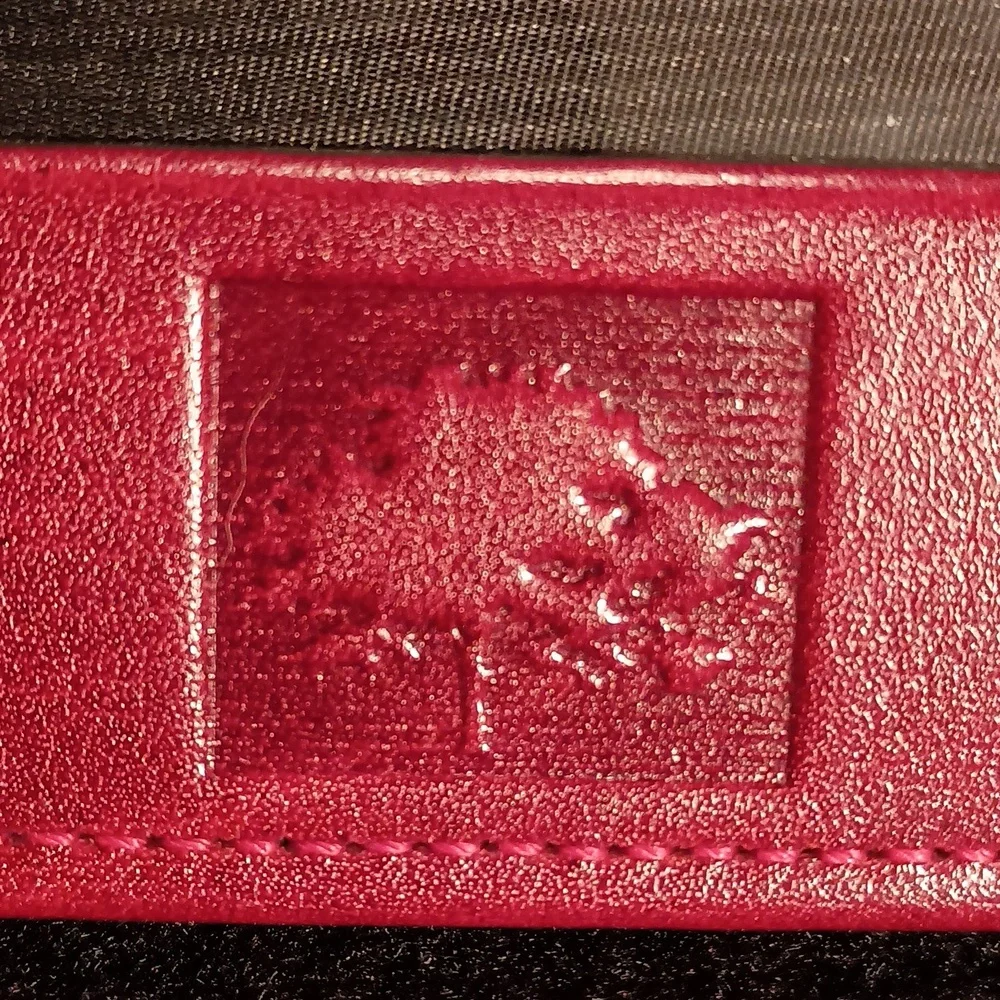 Raika 5 X 7 WIDE BORDER LEATHER FRAME Red with an embroidered tree of li…